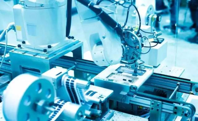 通信電子與電氣機械 制造業(yè)中的科技融合與創(chuàng)新動力